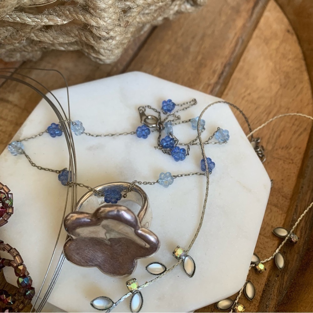 Flowers Fashion Jewelry Lot 7 Piece Necklaces, Earrings, Ring, Brooch - Picture 3 of 12